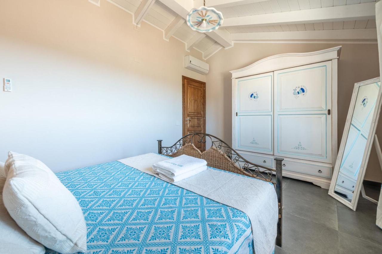 Villa Sa Rocca Junior & Suite Chia Dış mekan fotoğraf